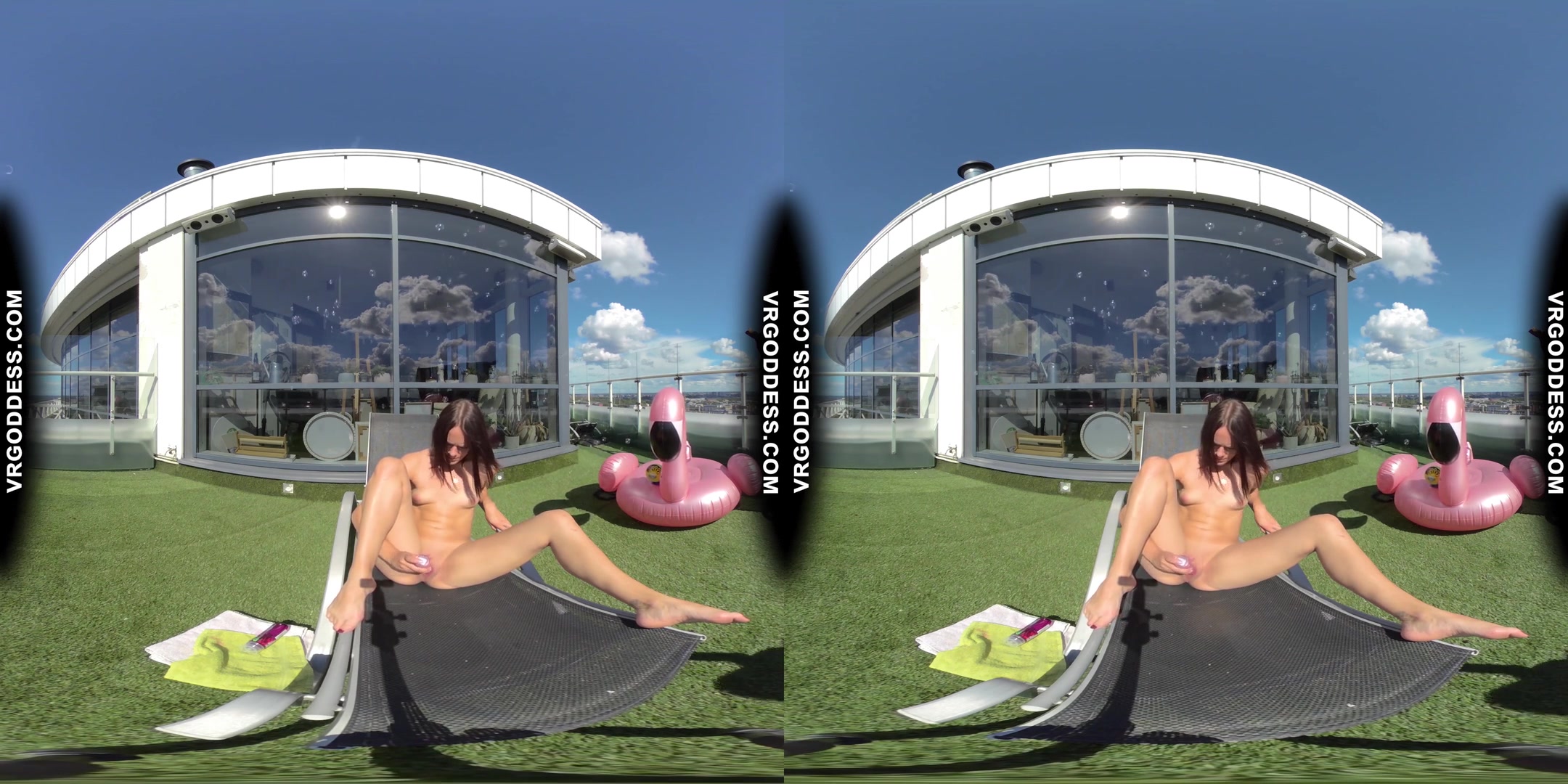 Hot Teen Roaslina Naked Sunbathing Bubbles Dildo Orgasm