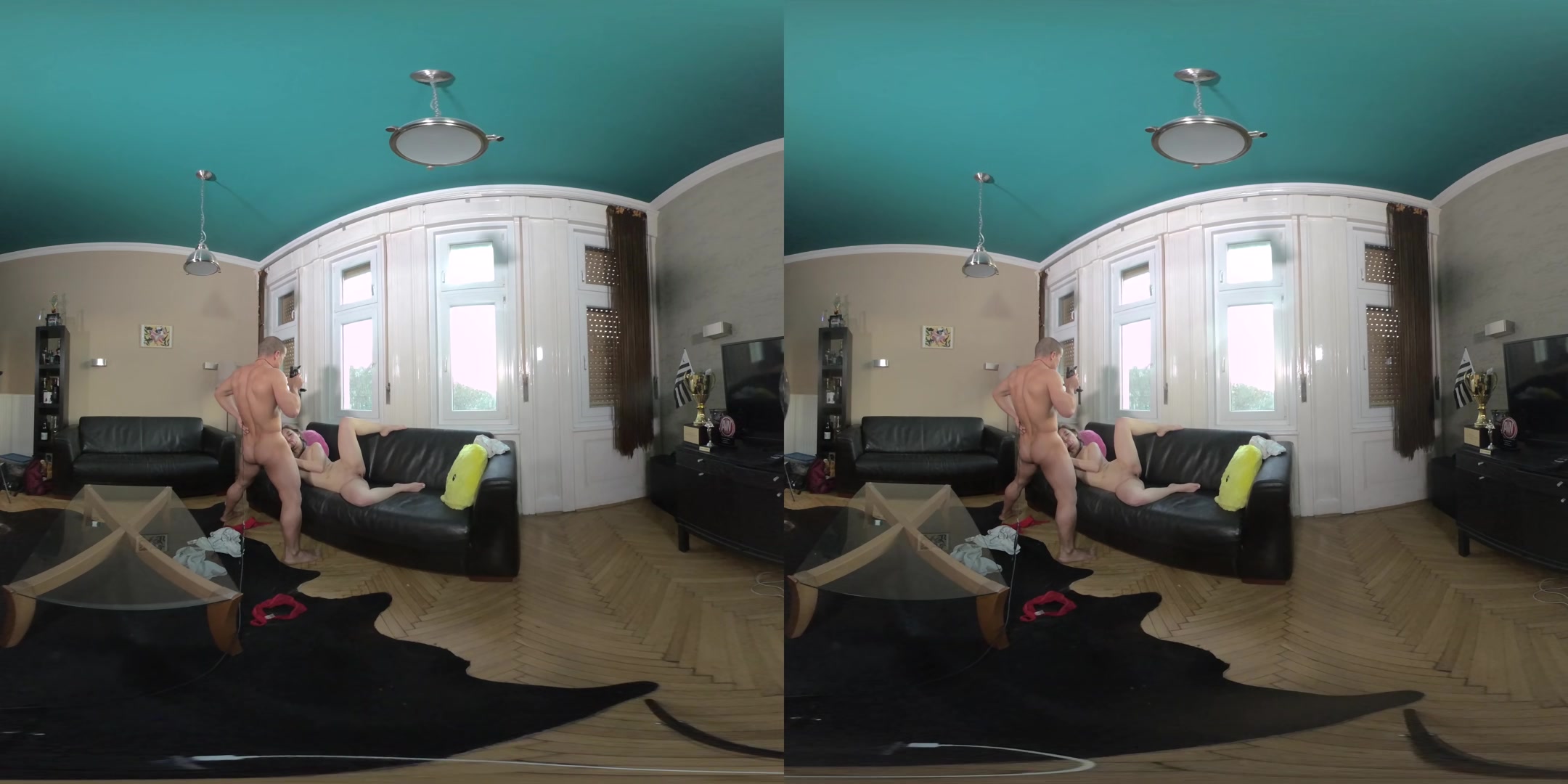 Matt Bird Middle 1 - PornoDanVR