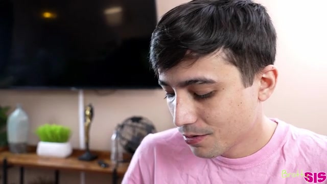Easter Crafting With Stepsis Goes Wrong - S22:E5 - Brattysis