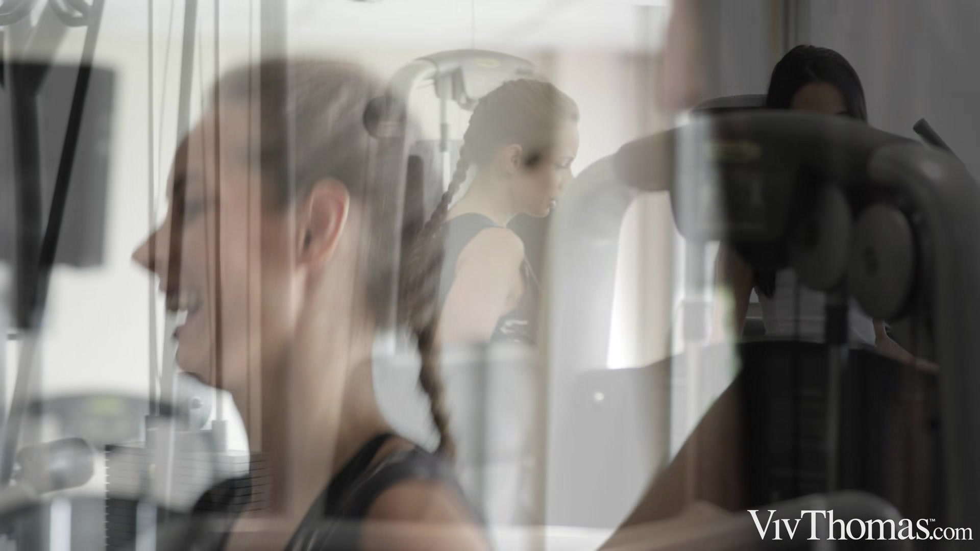 Gym Session 1 - Alyssa Bounty & Kinuski - VivThomas