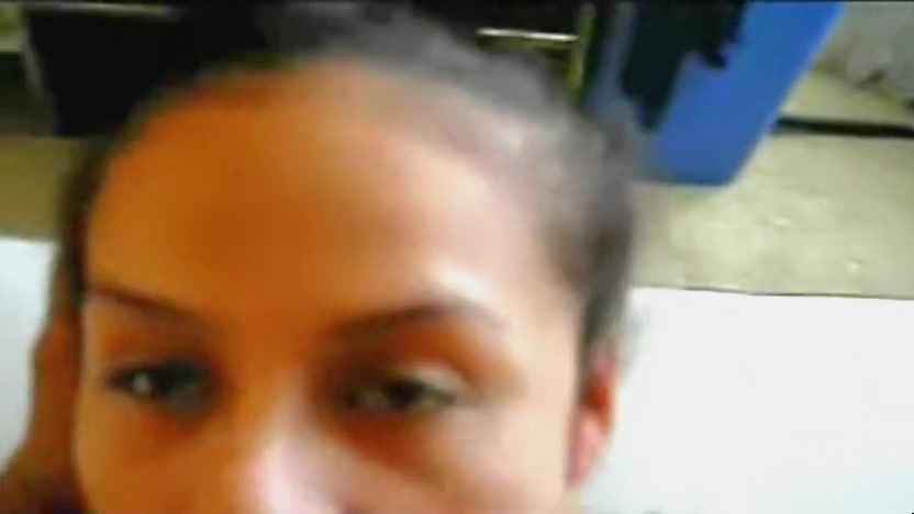 Amateur dark-skinned wench groaning like a wild