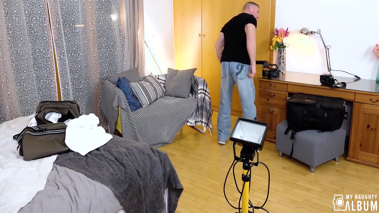 Photographer Fucks His Client For Sexy Photos vanessa Decker 10 Min