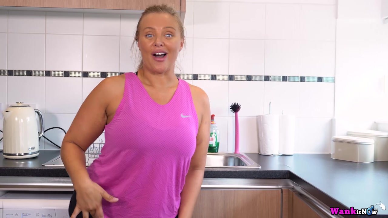 Beth - Pre-Wank Workout - Sexy Videos - WankitNow