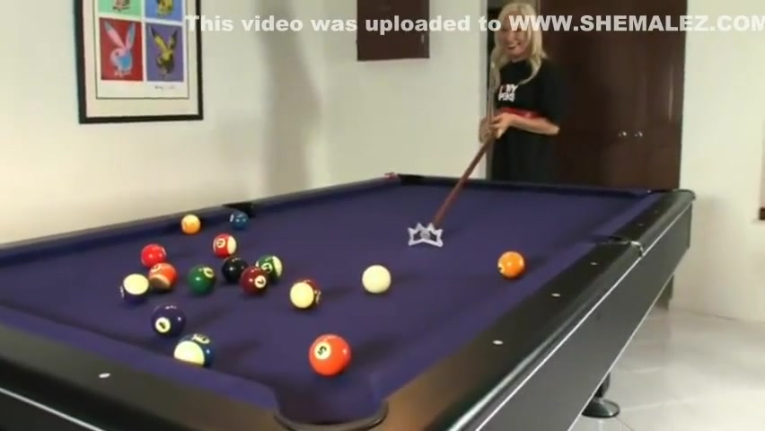 Khloe Plays Pool
