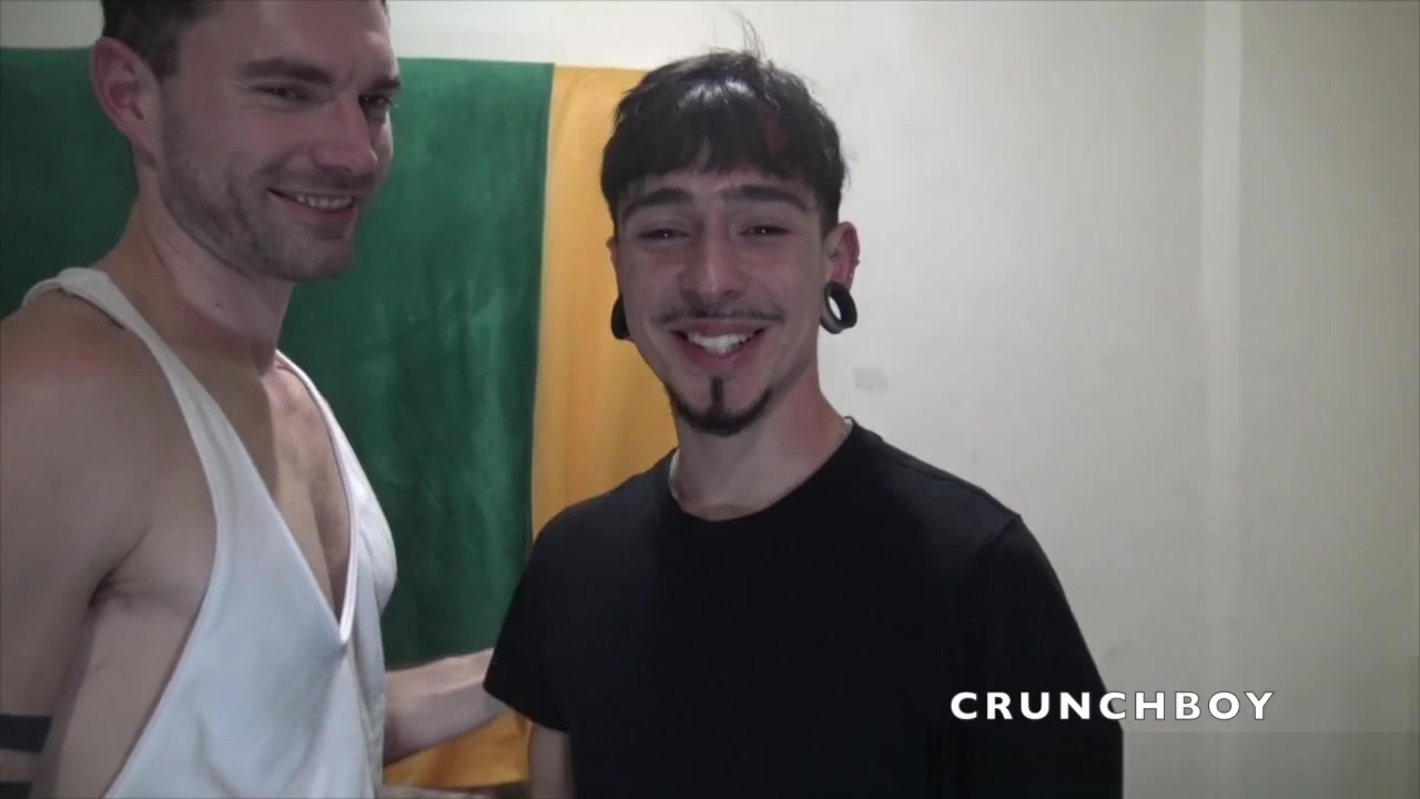 Lornezo fucked barebakc by the big cock of Mika - PrivateClubBigCock
