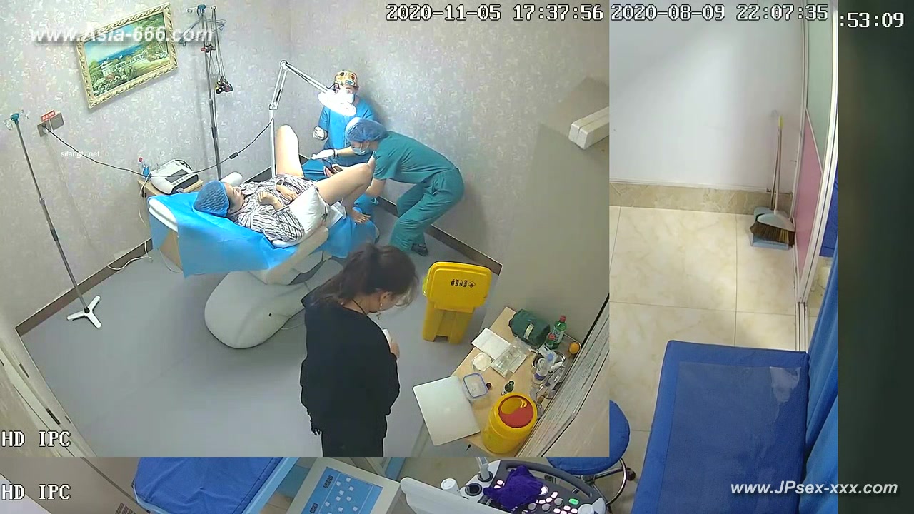 Peeping Hospital patient .4