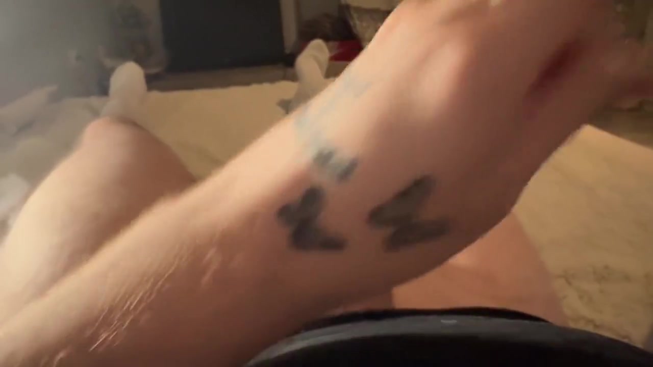 Young Twink Jerks Off