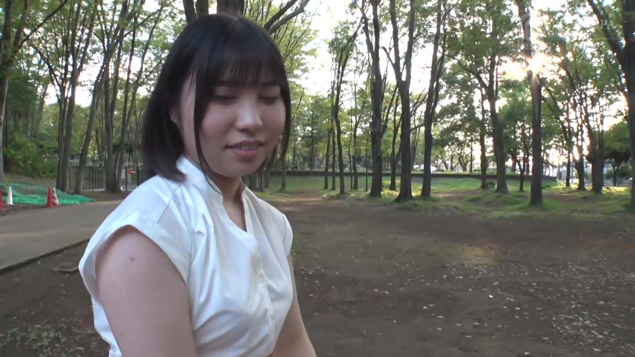0008323_デビュー作 豊満 立ちバックなどが含まれている