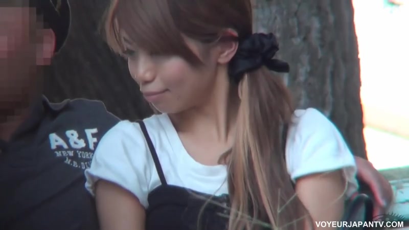 Frisky Fun In The Sun - VoyeurJapanTV