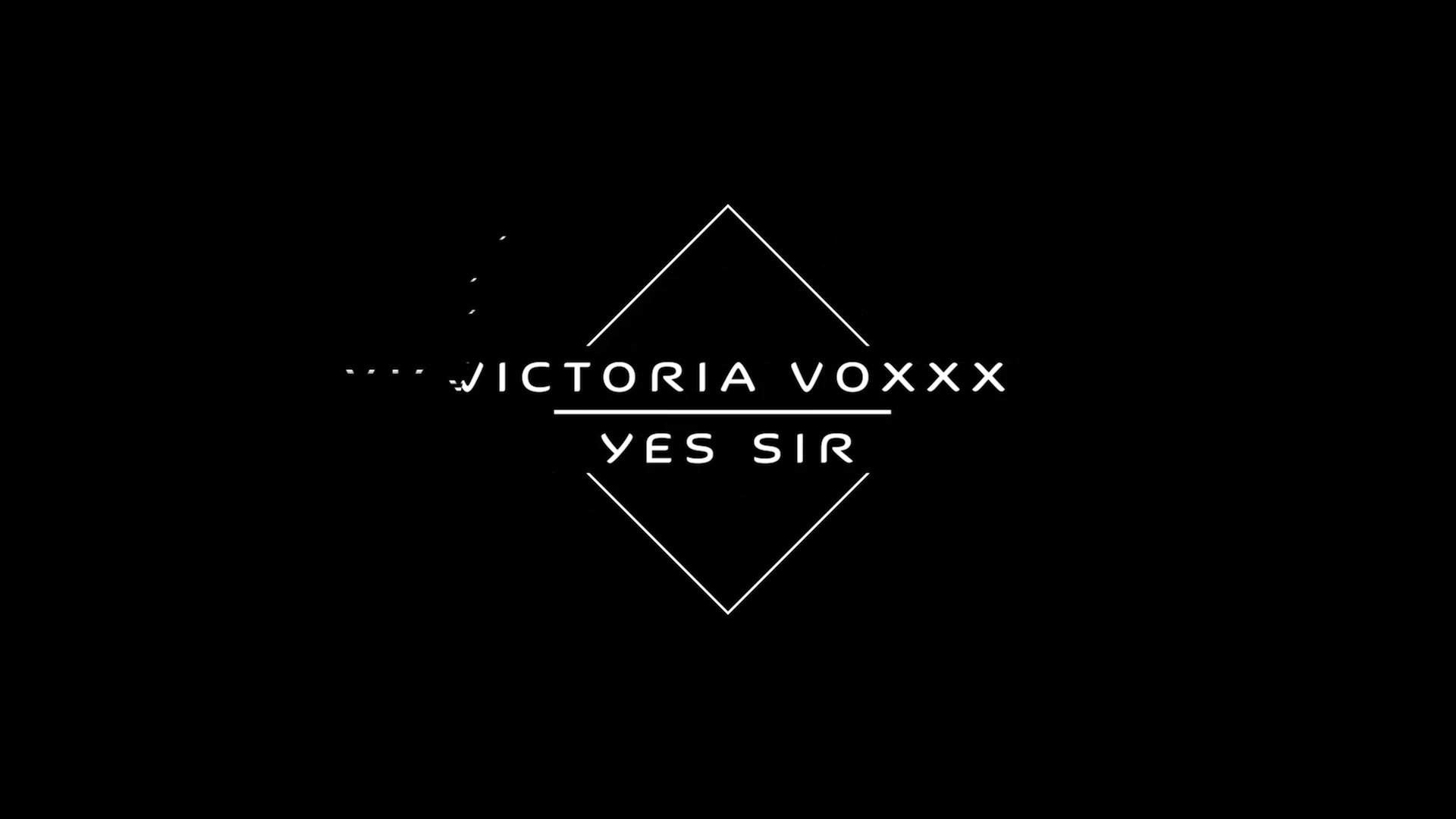 Victoria Voxxx - Karups