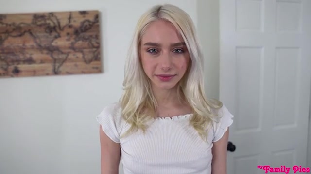 April 2023 Flavor Of The Month Scarlett Hampton - S3:E9 - Nubiles-Porn
