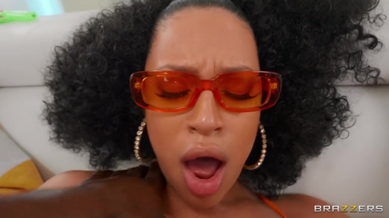 License To Squirt Video With Jax Slayher, Diamond Banks, Keira Croft - Brazzers