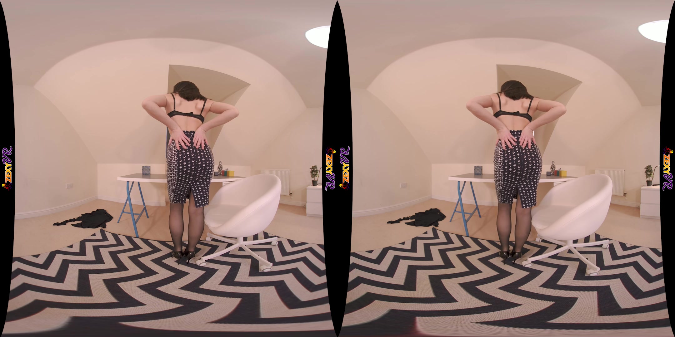 Strip Sales Reward featuring Mia J - ZexyVR