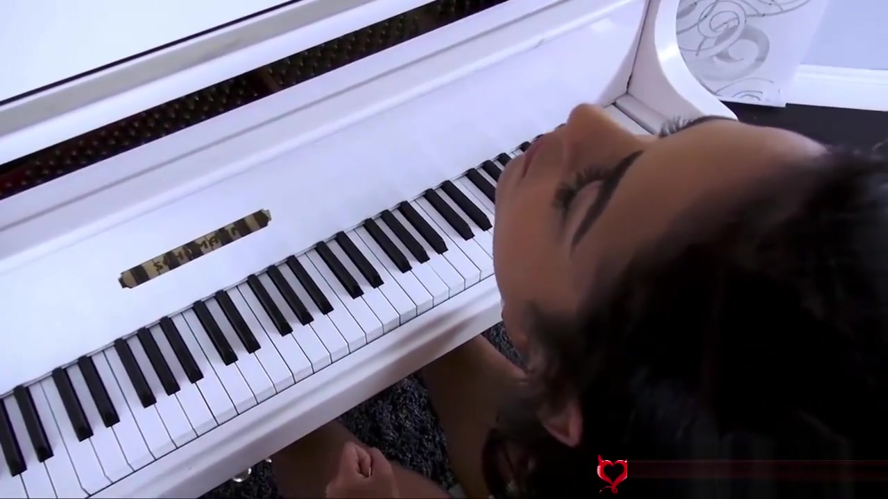 Gorgeous Stepsis Vienna Black Gives Sexual Favors To Big Step brother
