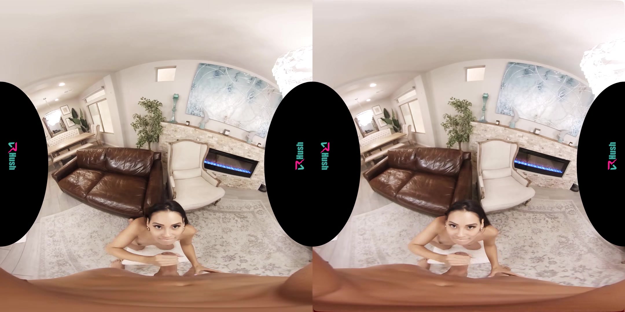 VRHUSH Andreina De Luxe stops by to show off her moves