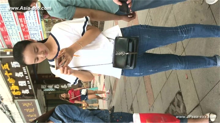 chinese girls go to ***
