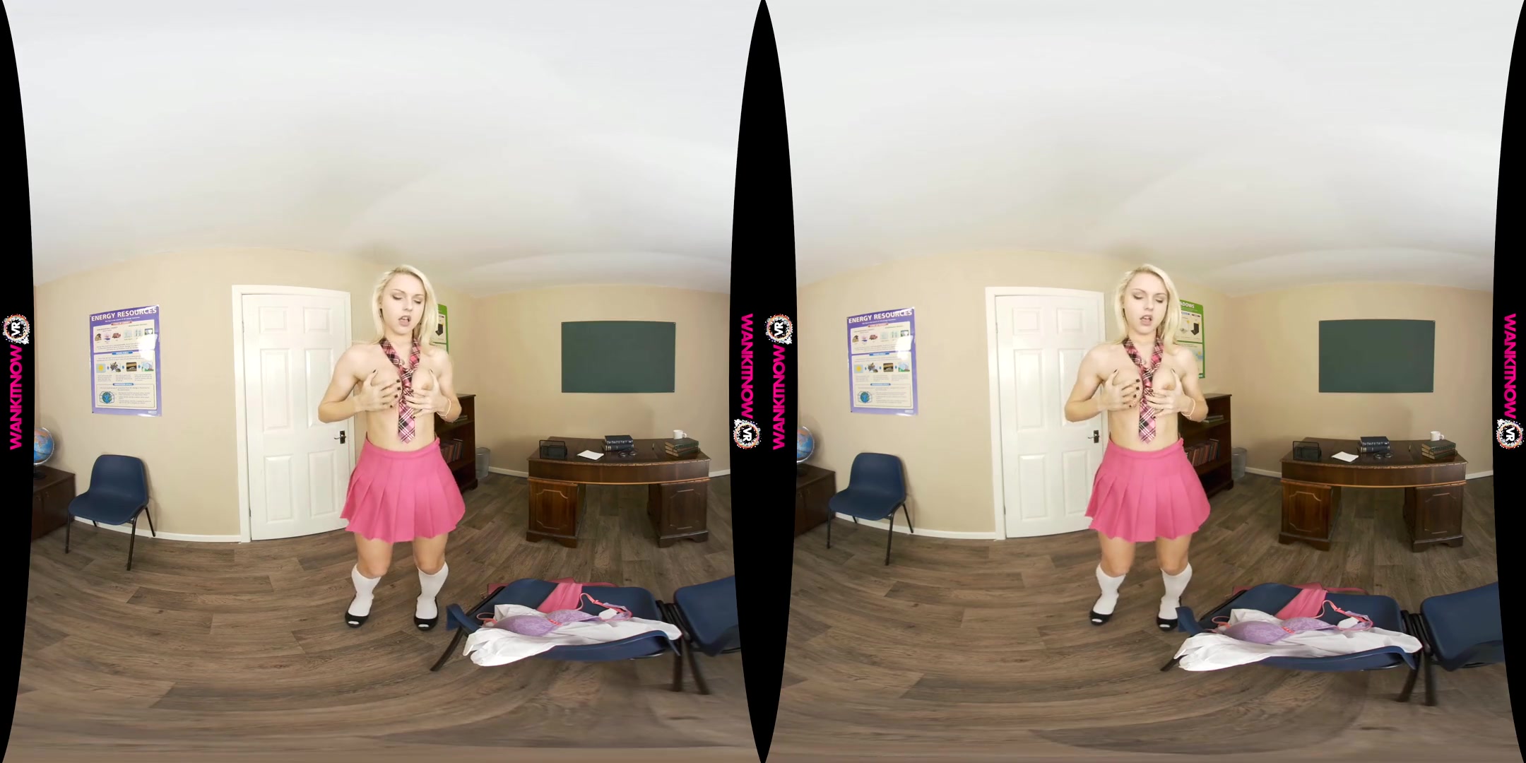 Naughty Pussy Promises - SexLikeReal