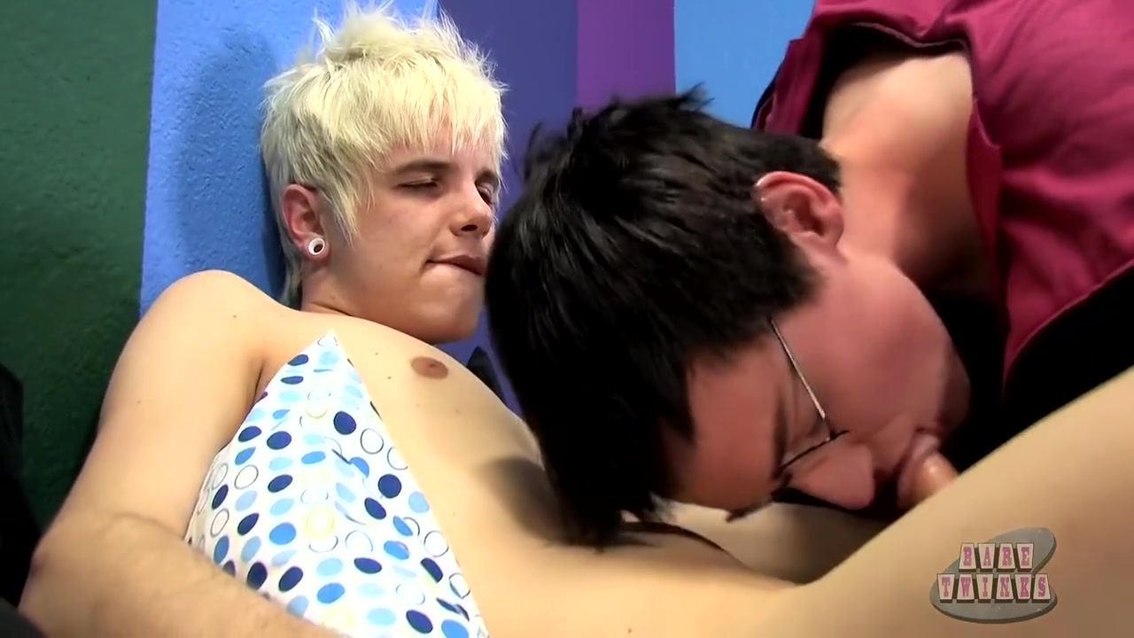 Looking Through Cum-colored Glasses - Timo Garrett And Noah Carlisle