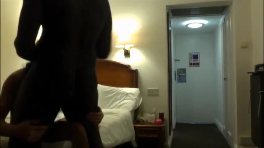 Teodoratv suge pula la negrii pe bani
