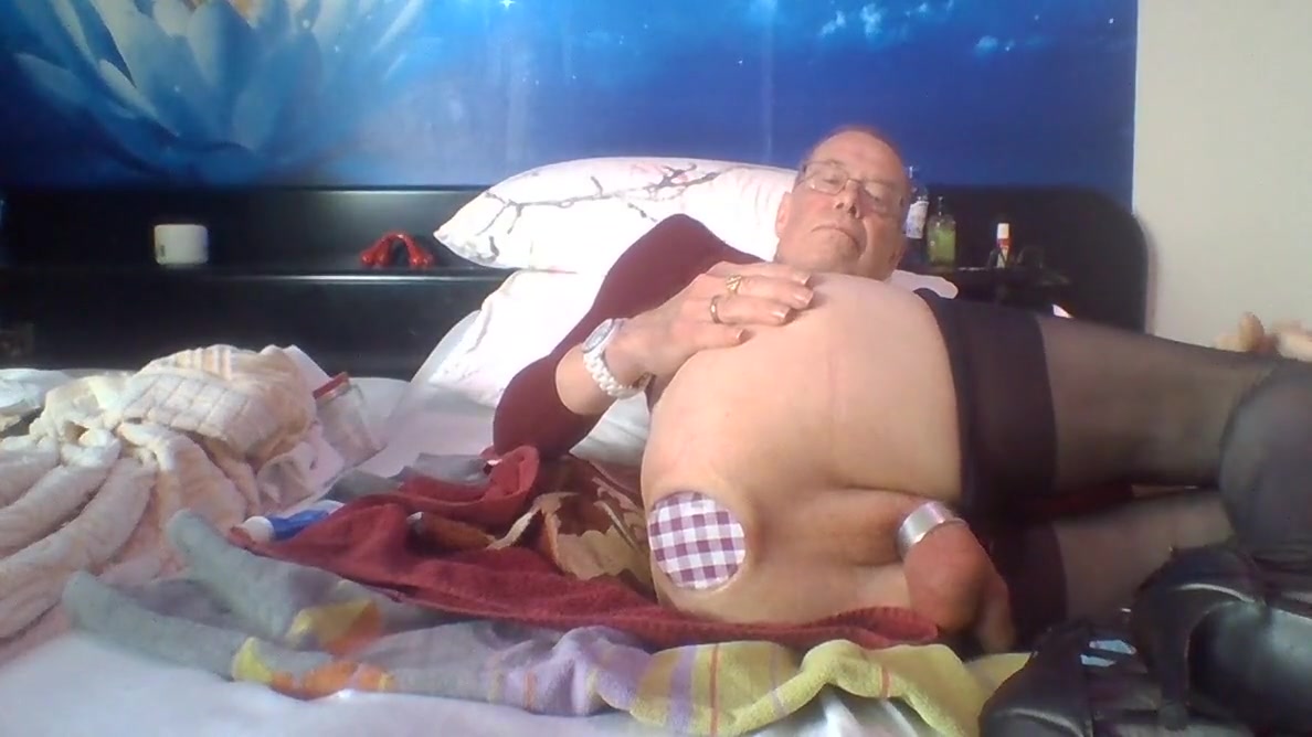 Inserting A Thick Jam Jar Into My Open Ass Cunt 1
