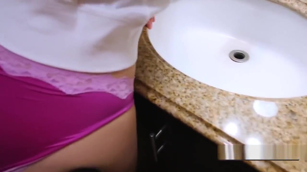 Naughty stepsis makes her stepbrother bang her cunt hard and deep