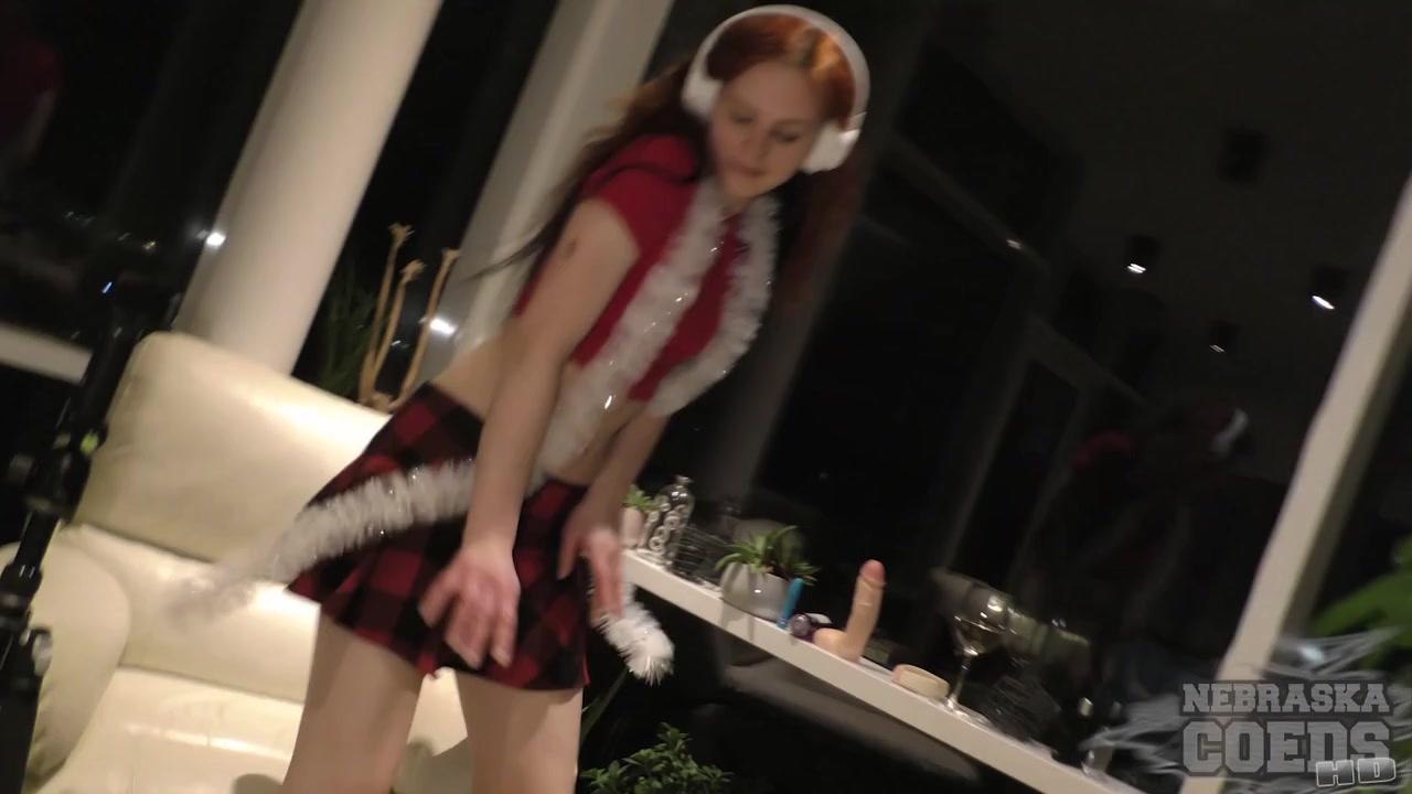 Ultra Hot Ginger Lea Headphones Drinking And Huge Rubber Dildo