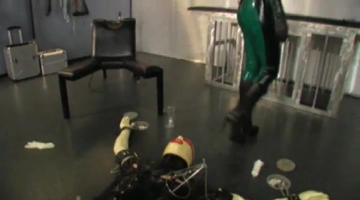 Madame Zoe - Lesson For Her Rubberslut