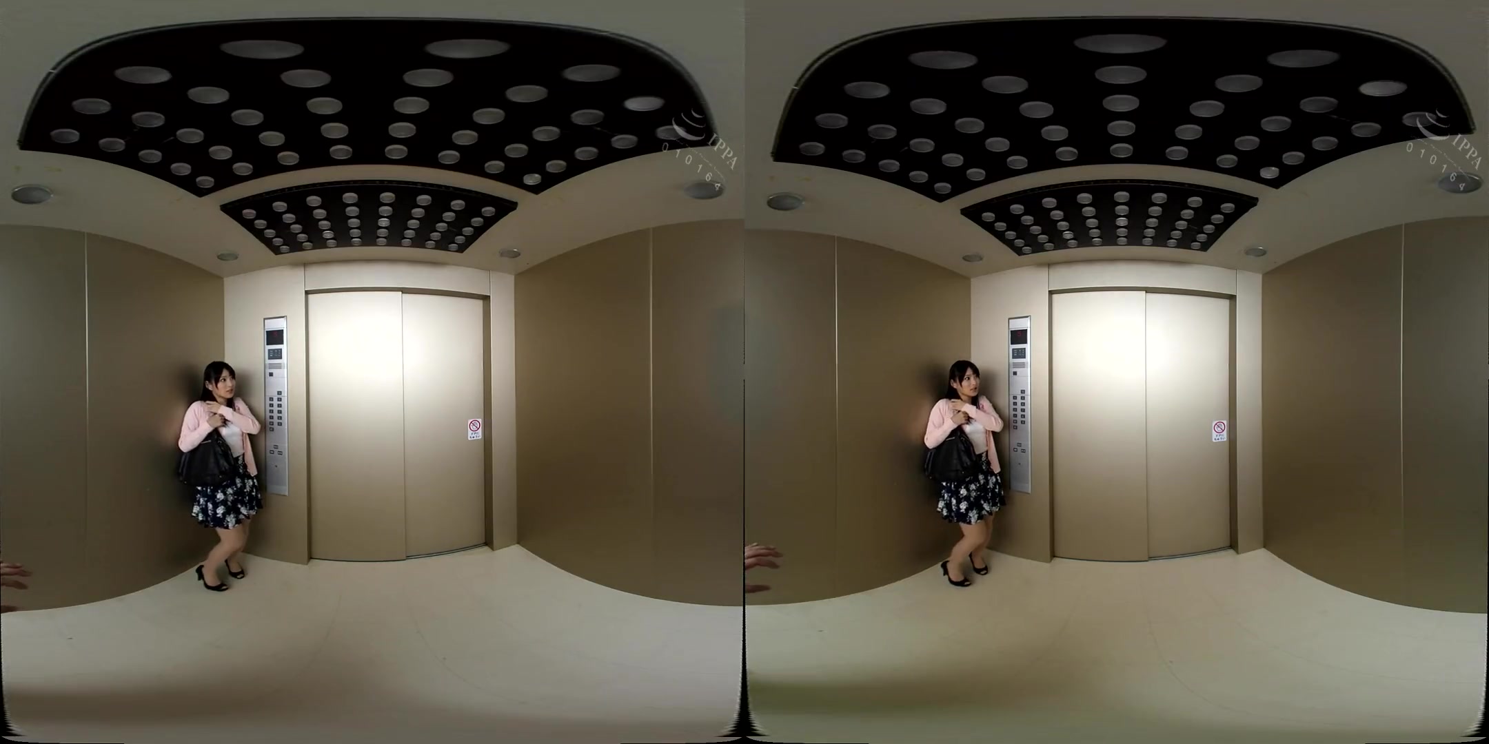 Trapped with a Woman in the Elevator 1 - Asian Public Sex Blowjob