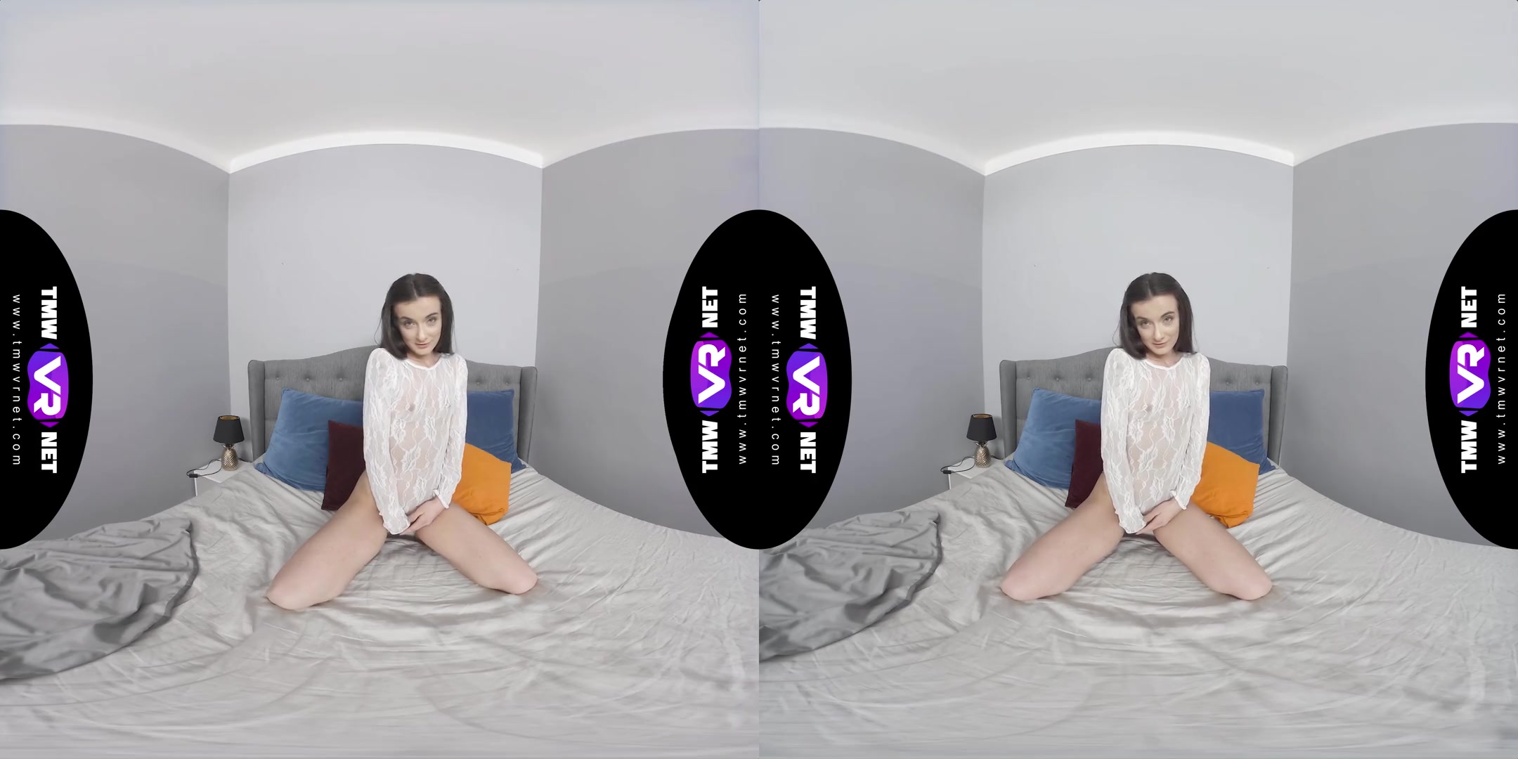 Early Riser Rubs Cunt In Bed - Cute Petite Solo Amateur