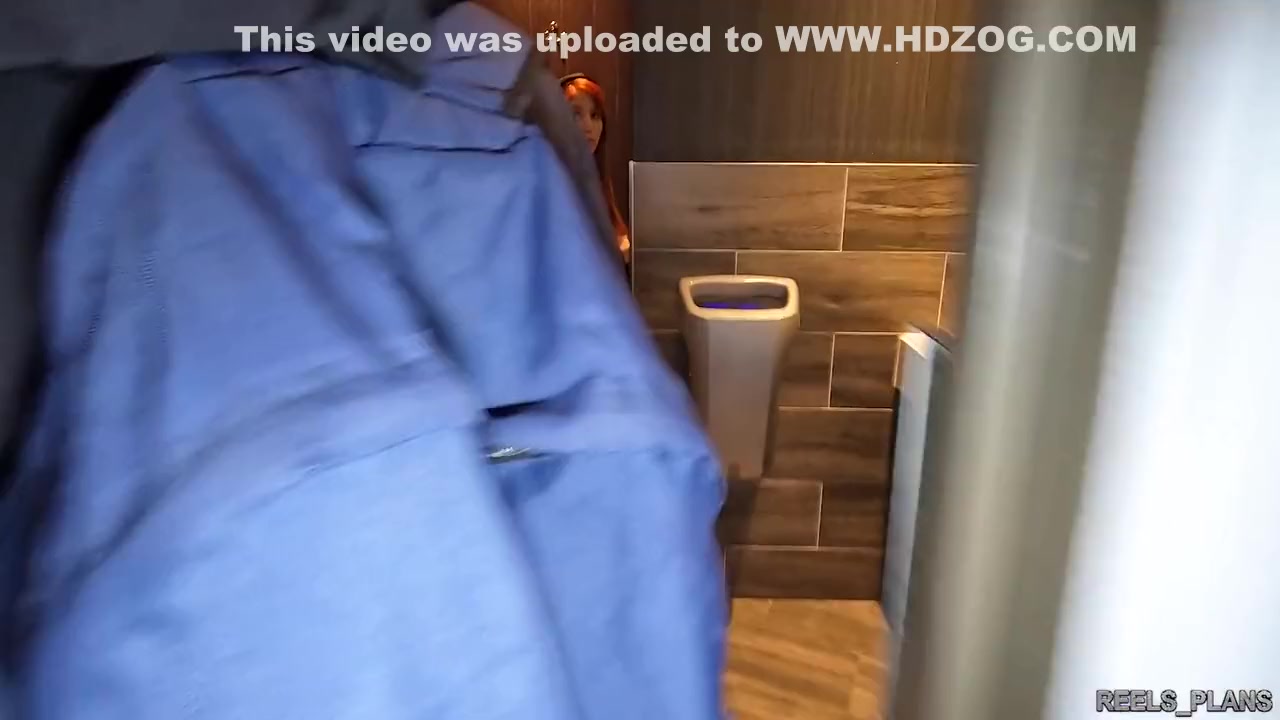 Peruvian Teen 18+ Thief Caught And Fucked In Anal In The Toilets Of A Hotel By 2 Strangers !!