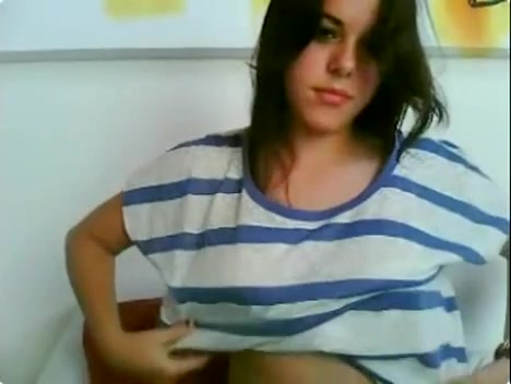Young lady has no shame to show her incredible goodies