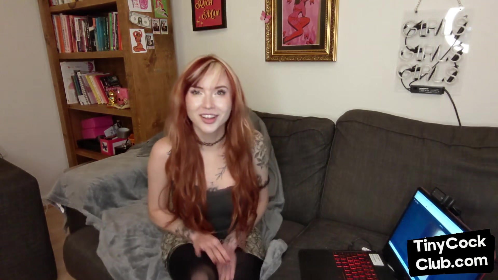 Solo SPH babe humiliating small cocks with her dirty talk