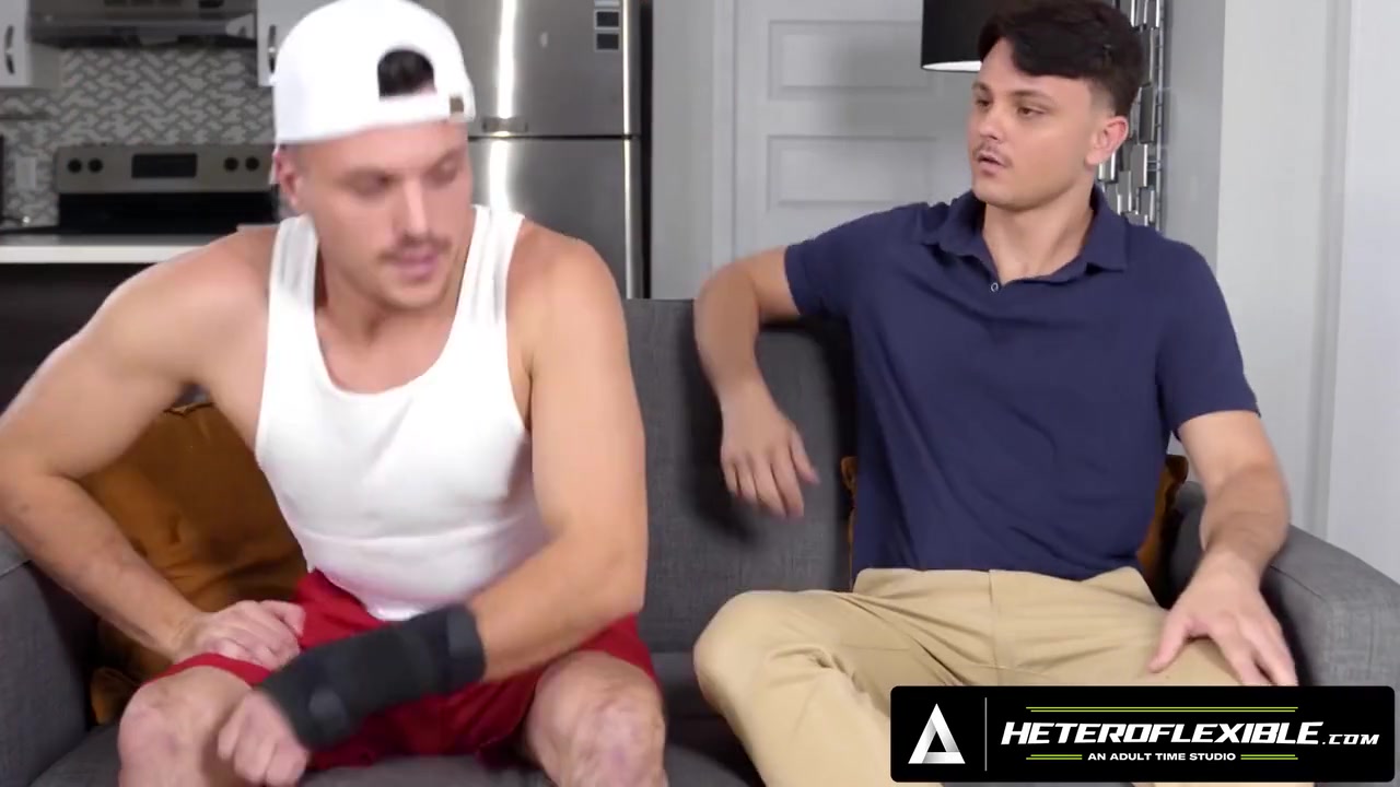 Tutor Enzo Muller Jerks Off Distracted Football Jock Nate Rose To Help Him Focus