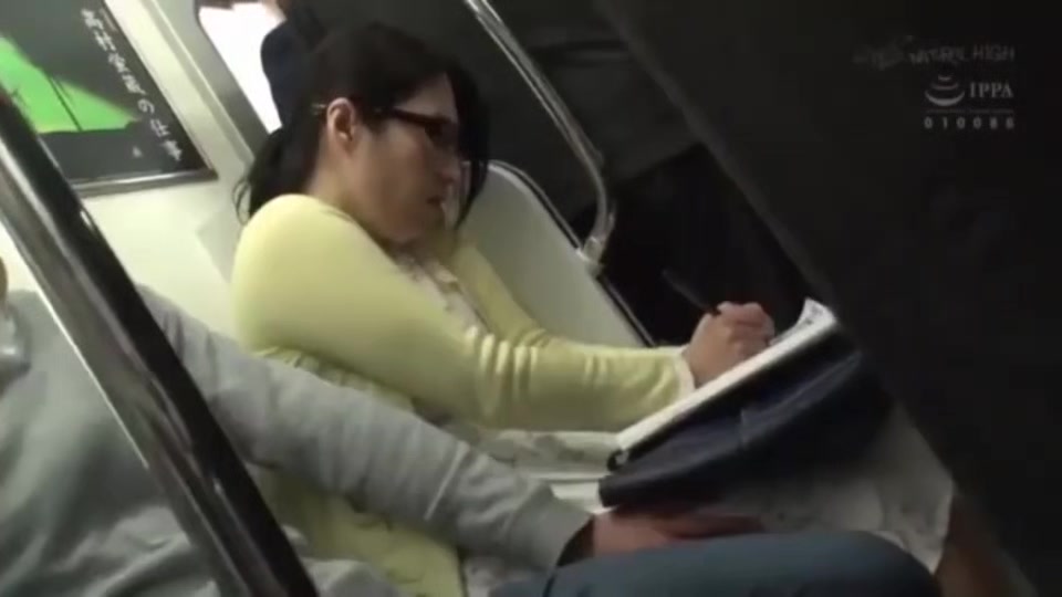 05546 molester x mature woman