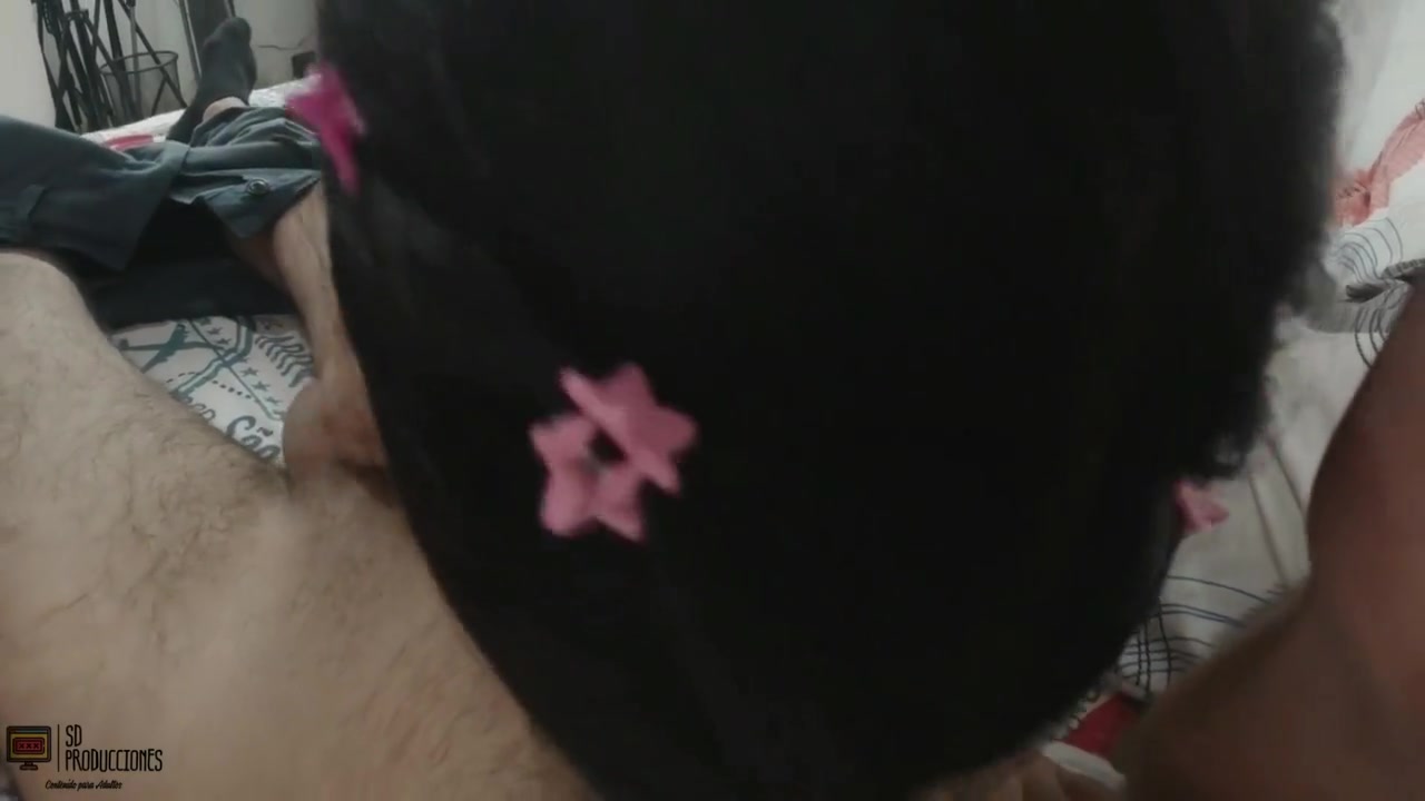 Find My Stepsister In Her Room Watching Porn And I Get Horny And She Gives Me A Blowjob - Porn In Spanish