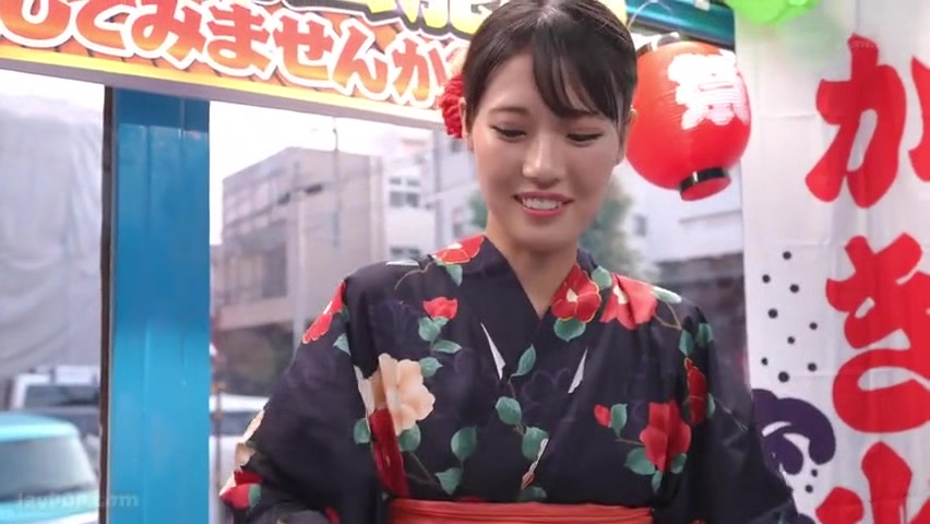 240710花火大会へ向かう女子をゲットb3