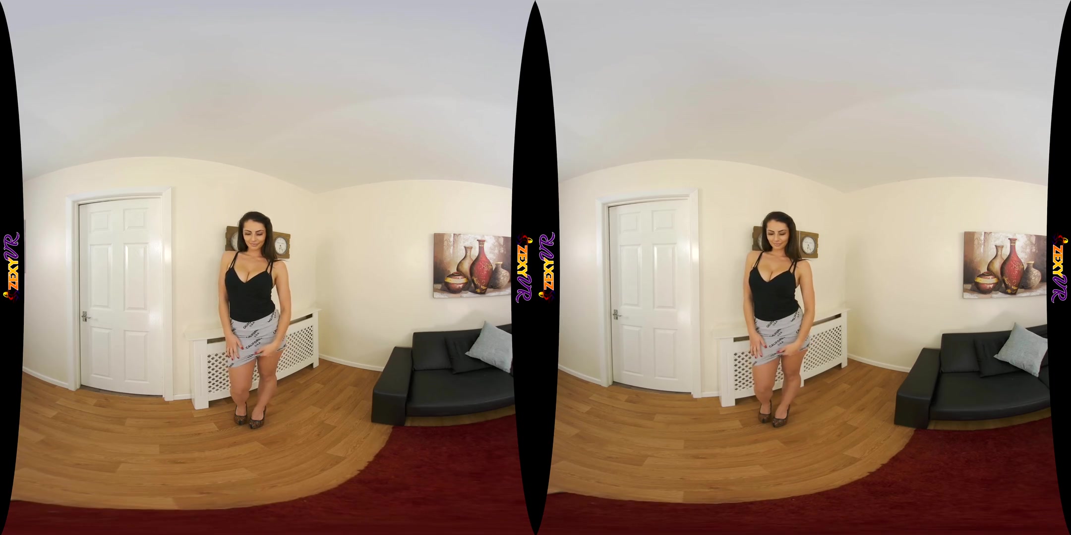 Holly in Look - Busty Curvy Babe Sexy Striptease - ZexyVR