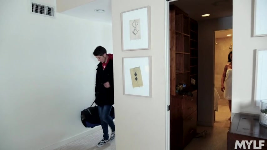 Wedding Ring Stepmom Fling - MYLF