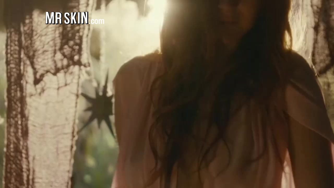 Katherine Waterston Makes Inherent Vice Skinherently Nice - Mr.Skin