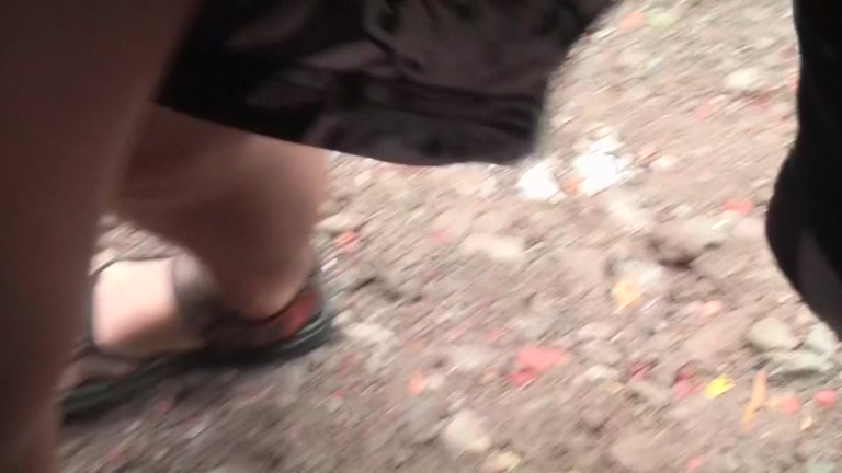 Pretty pick up girl goes for threesome