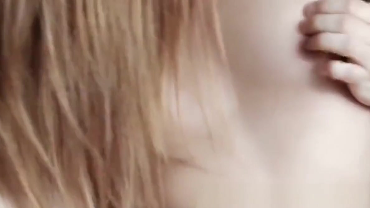 Japanese newhalf cockriding before facial