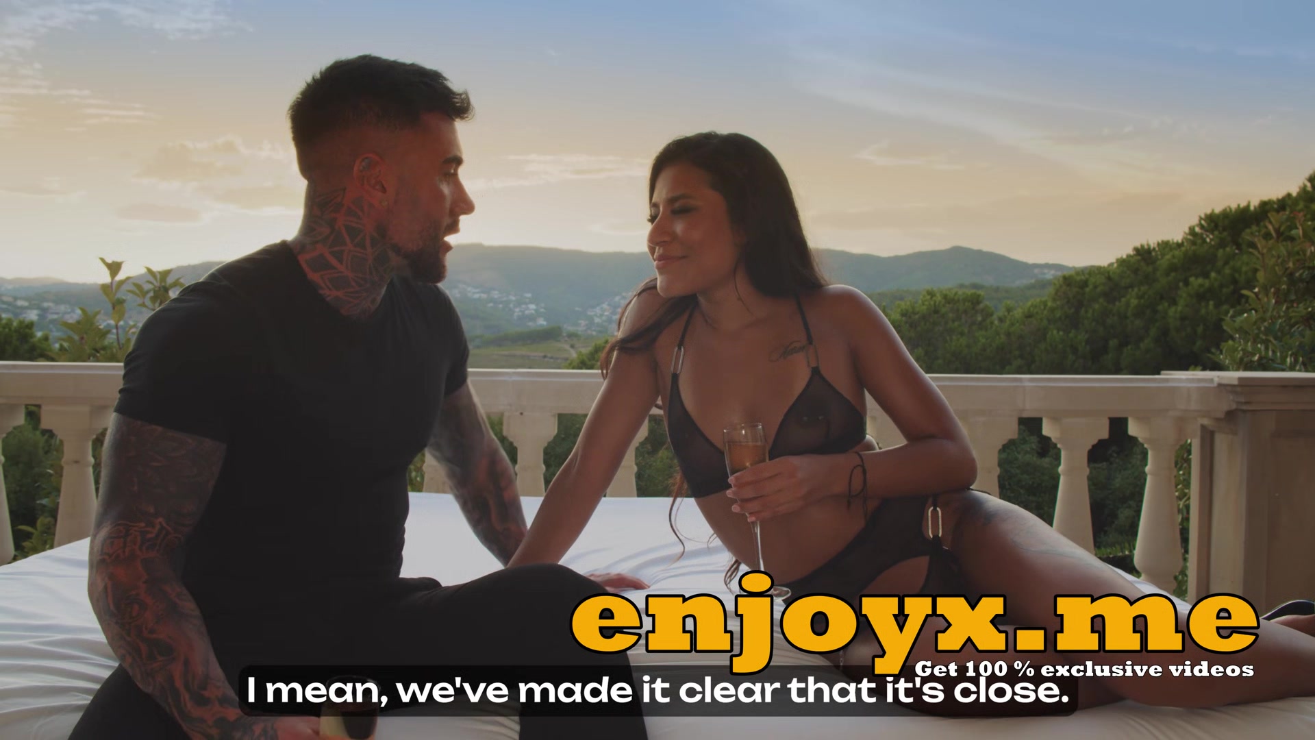 Sunset ignites Andrea Retali's horniness.Spanish brown-haired Andrea Retali intensively gets smashed outdoors in full