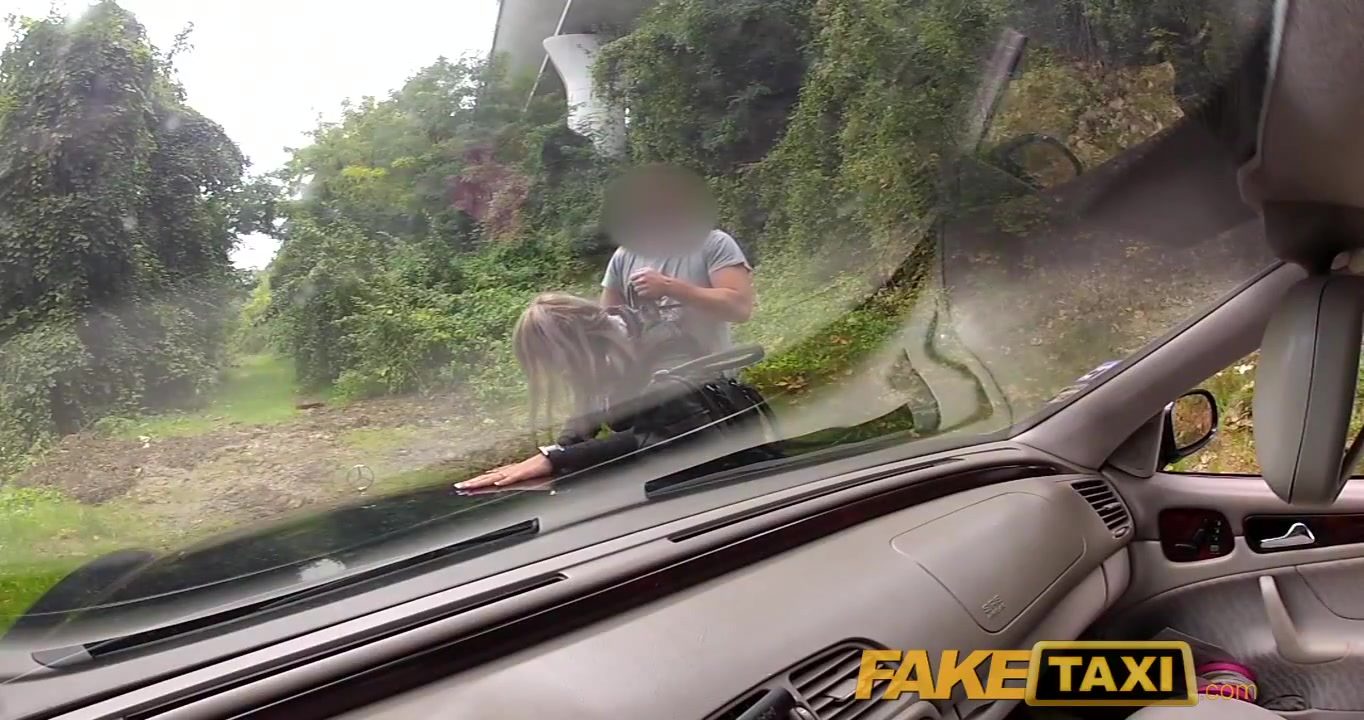 FakeTaxi: Posh golden-haired falls for my out of gas trick