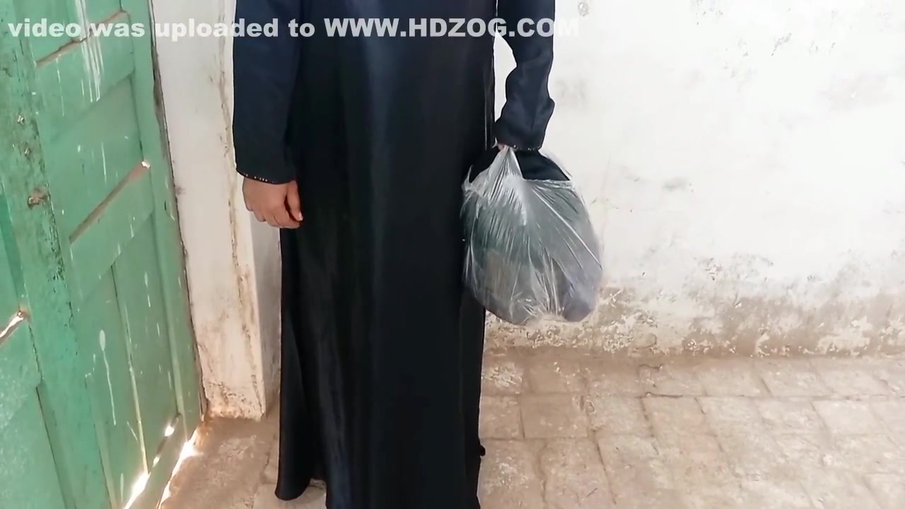 Muslim Girl K Sath Dhoka Howa The Muslim Girl Had Come To Her Boyfriend But He Was Not There He Had Run Away I Fucked Hard