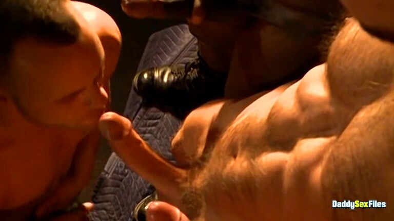 DaddySexFiles: Suckers Bryan Slater And Jay Black Cream Massive Meats With Their Mouth