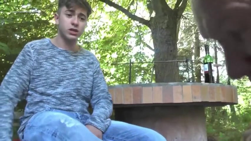 Smoking feet master outdoor