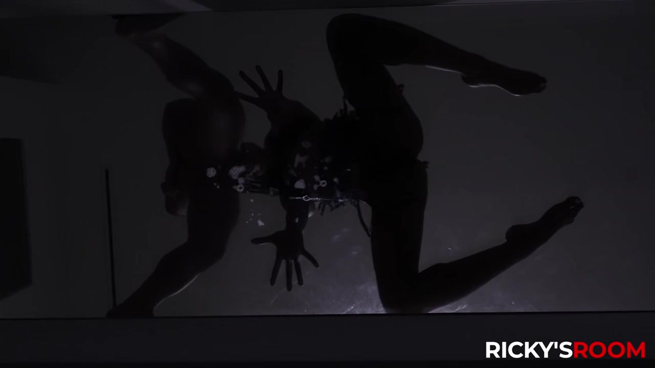 Legendary Creampie - RickysRoom