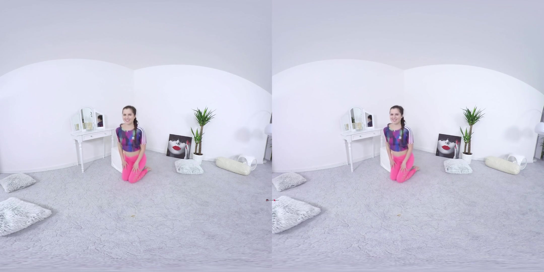 Cassie Fire in teen 18+ Gymnast Stretching - VirtualXPorn