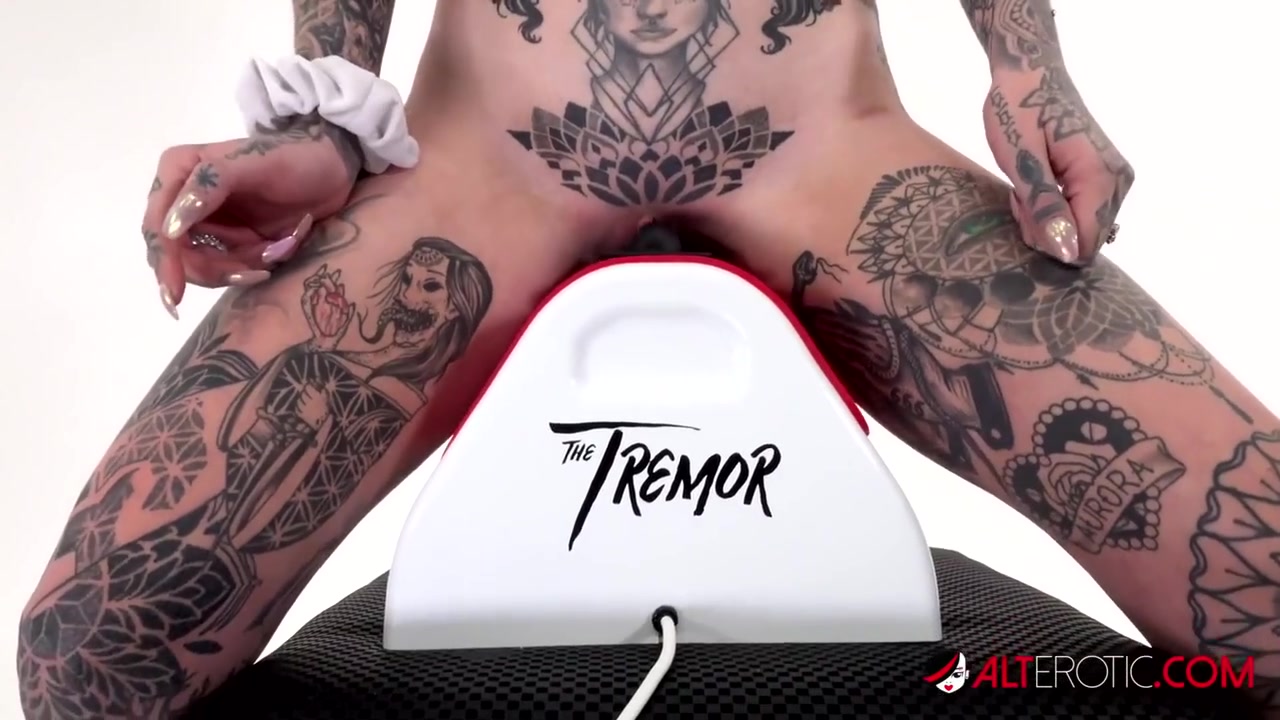 Amber Luke - Tattooed Rides For The First Time