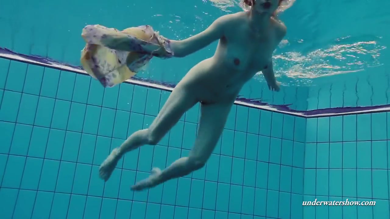 Russian Petite Skinny Beauty Lera Underwater